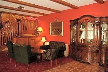 Lynhams Hotel 3*